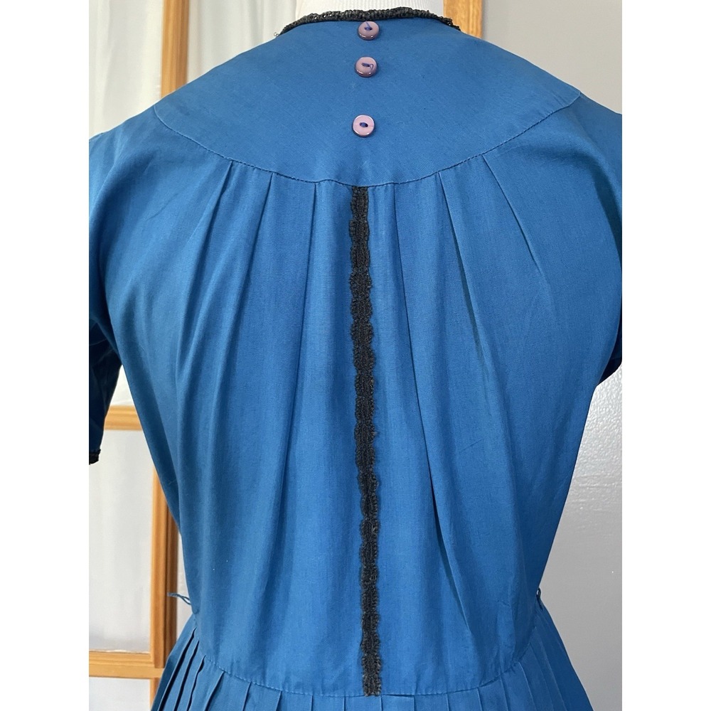 60s 70s Handmade Pleated A-Line Dress Sz 6 Teal Blue Black Trim Buttons Classic - Picture 6 of 10